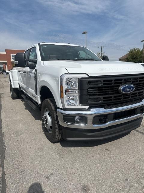 new 2024 Ford F-350 car, priced at $62,210