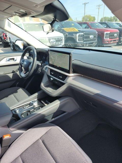 new 2025 Ford Explorer car, priced at $38,476
