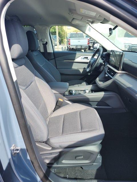 new 2025 Ford Explorer car, priced at $38,476