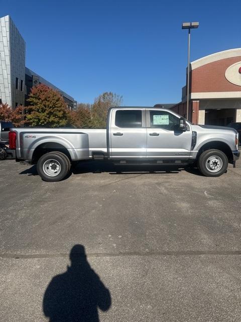 new 2024 Ford F-350 car, priced at $62,515