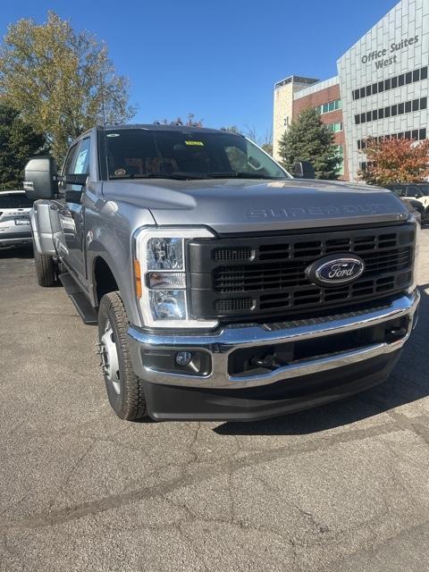 new 2024 Ford F-350 car, priced at $62,515