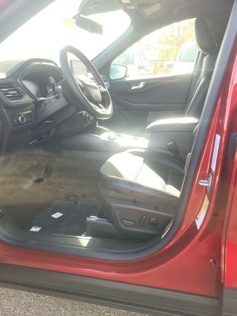new 2025 Ford Escape car, priced at $30,466