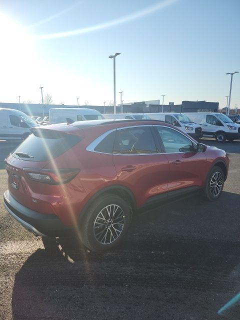 new 2025 Ford Escape car, priced at $29,290