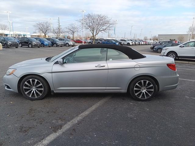 used 2012 Chrysler 200 car, priced at $5,995