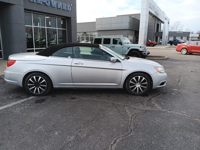 used 2012 Chrysler 200 car, priced at $5,995