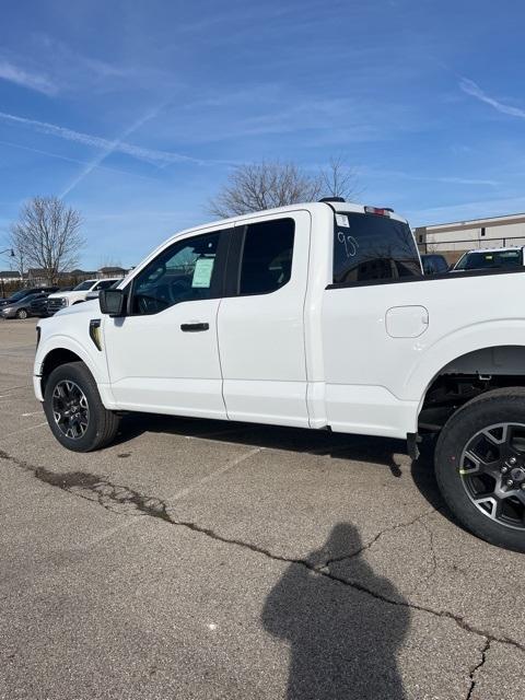 new 2025 Ford F-150 car, priced at $48,130