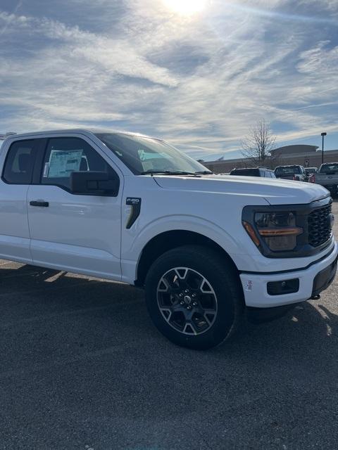 new 2025 Ford F-150 car, priced at $48,130