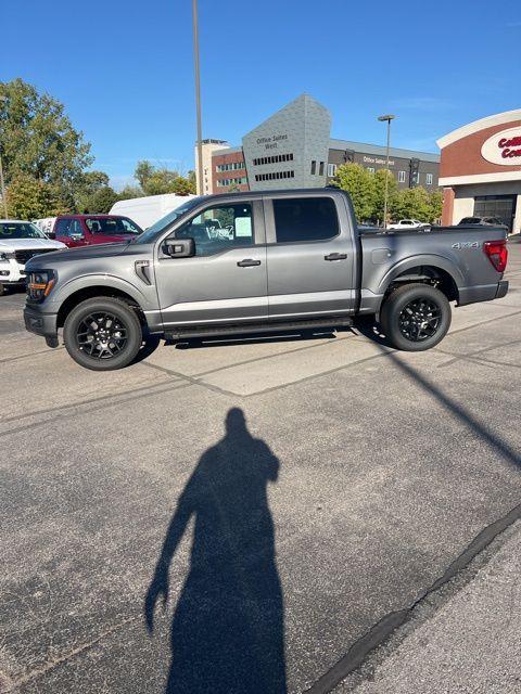 new 2024 Ford F-150 car, priced at $45,370