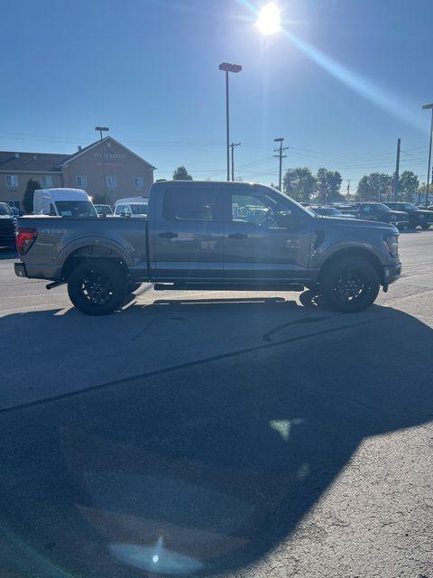 new 2024 Ford F-150 car, priced at $45,370