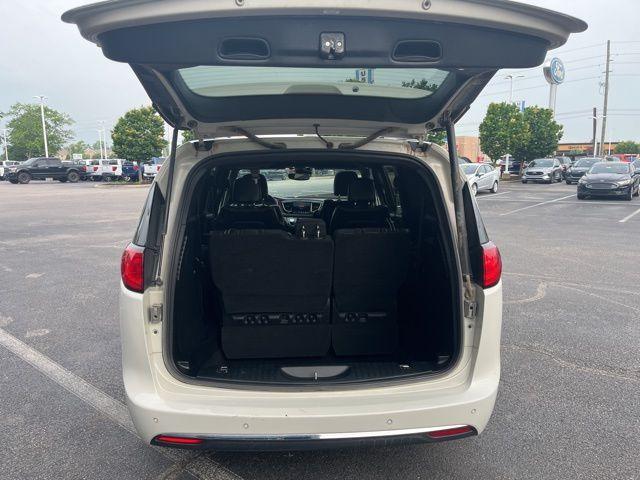 used 2020 Chrysler Pacifica car, priced at $16,800