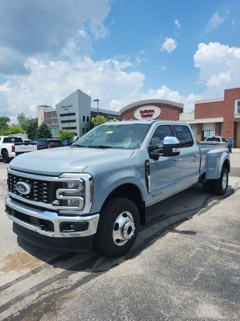 new 2025 Ford F-350 car, priced at $86,900