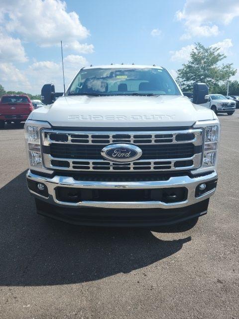 new 2025 Ford F-350 car, priced at $68,340