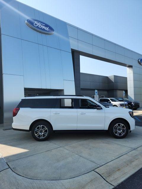 new 2025 Ford Expedition Max car, priced at $70,346