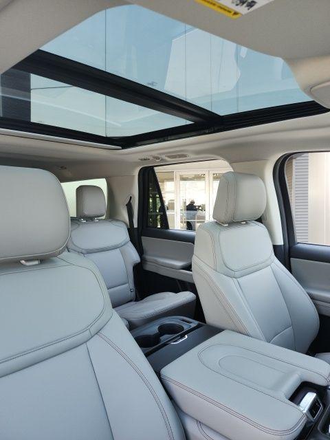 new 2025 Ford Expedition Max car, priced at $70,346