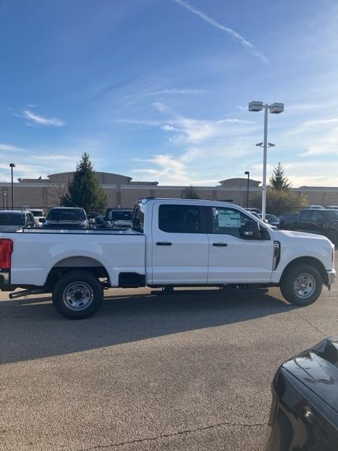 new 2024 Ford F-350 car, priced at $48,270