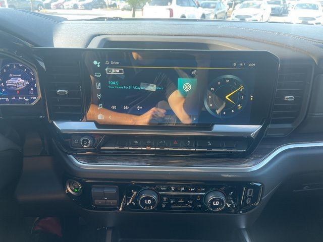 used 2022 Chevrolet Silverado 1500 car, priced at $43,642