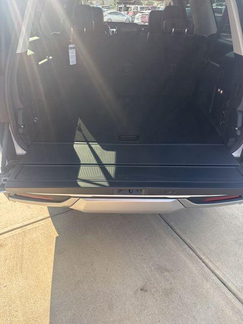 new 2025 Ford Expedition Max car, priced at $85,005
