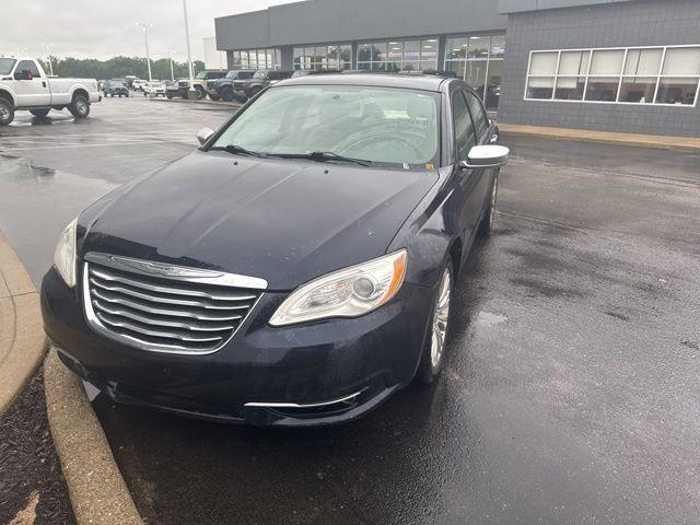 used 2011 Chrysler 200 car, priced at $5,995