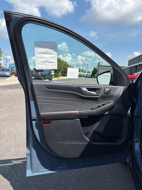 new 2025 Ford Escape car, priced at $34,200