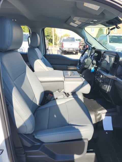 new 2025 Ford F-150 car, priced at $50,660