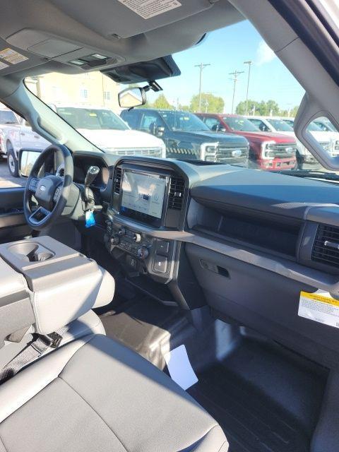 new 2025 Ford F-150 car, priced at $50,660