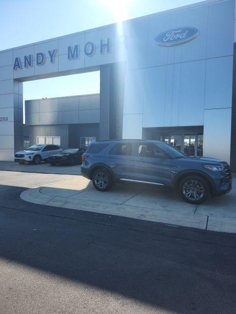 new 2025 Ford Explorer car, priced at $45,750