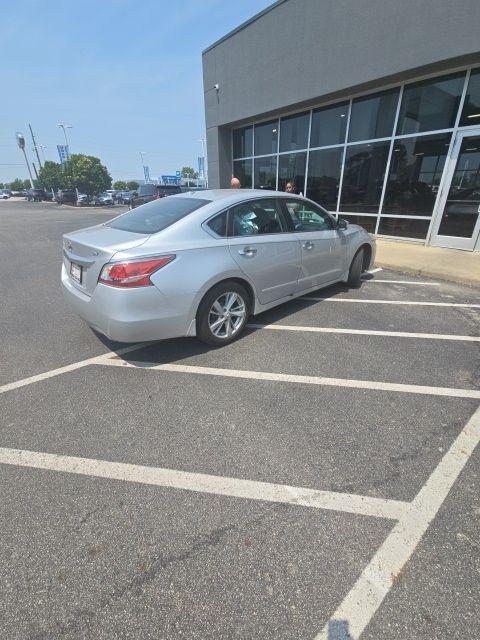 used 2015 Nissan Altima car, priced at $10,995