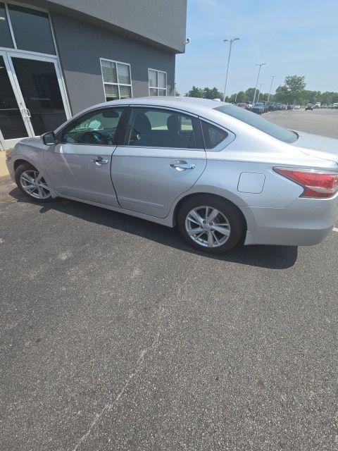used 2015 Nissan Altima car, priced at $10,995