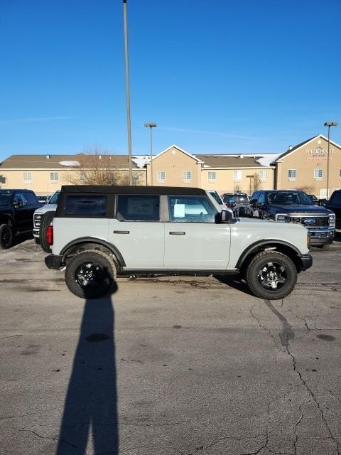 new 2024 Ford Bronco car, priced at $42,930