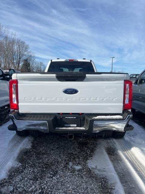 new 2024 Ford F-350 car, priced at $67,720