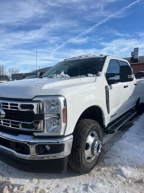 new 2024 Ford F-350 car, priced at $67,720