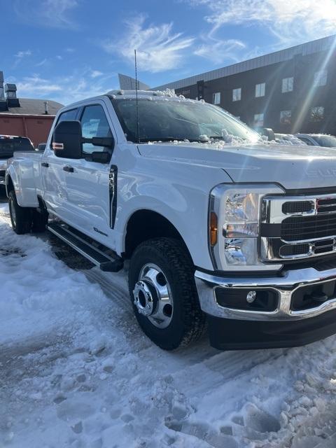 new 2024 Ford F-350 car, priced at $67,720