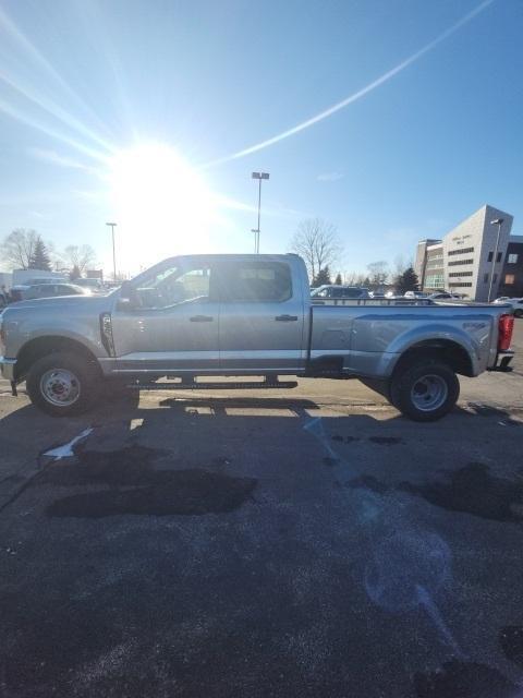 new 2024 Ford F-350 car, priced at $63,735