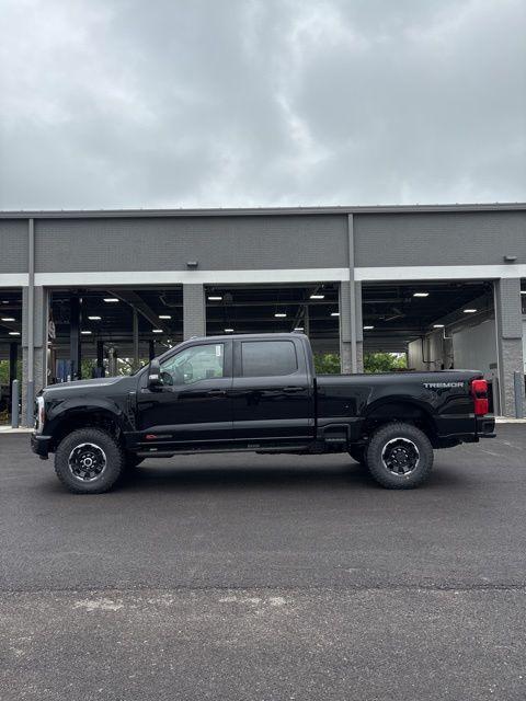new 2025 Ford F-350 car, priced at $87,165