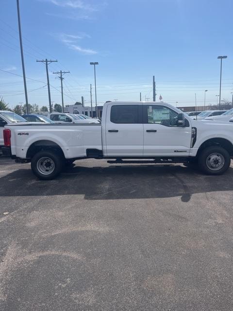 new 2024 Ford F-350 car, priced at $62,300