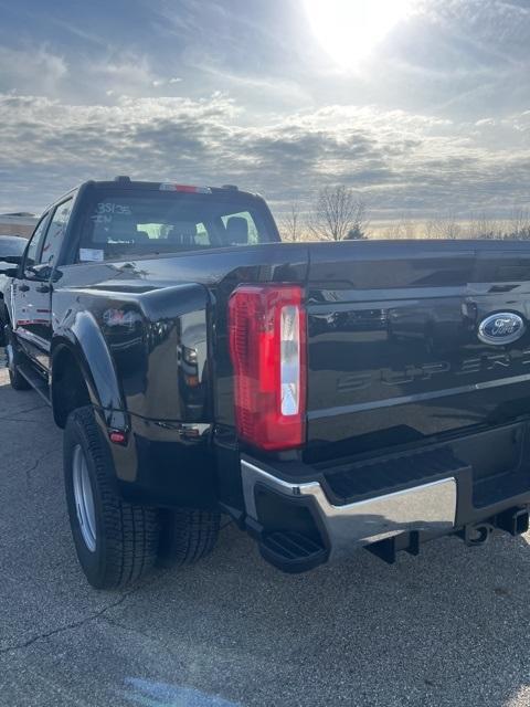 new 2025 Ford F-350 car, priced at $68,870