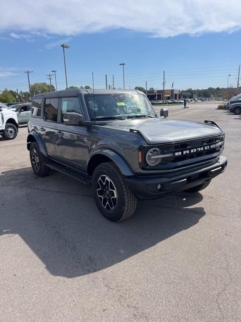 new 2024 Ford Bronco car, priced at $49,559