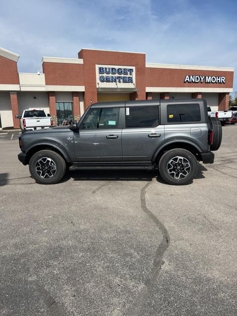 new 2024 Ford Bronco car, priced at $49,559