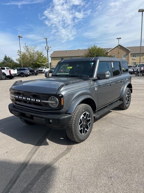 new 2024 Ford Bronco car, priced at $49,559