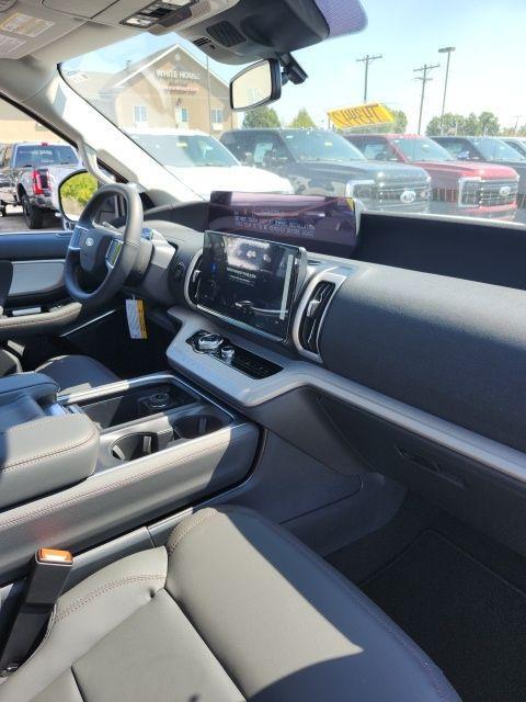 new 2025 Ford Expedition Max car, priced at $68,352