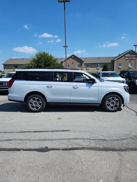 new 2025 Ford Expedition Max car, priced at $68,352