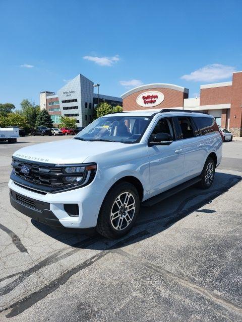new 2025 Ford Expedition Max car, priced at $68,352