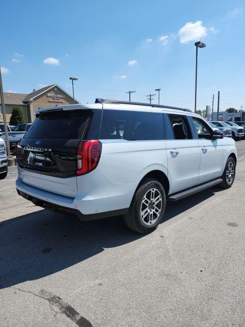 new 2025 Ford Expedition Max car, priced at $68,352