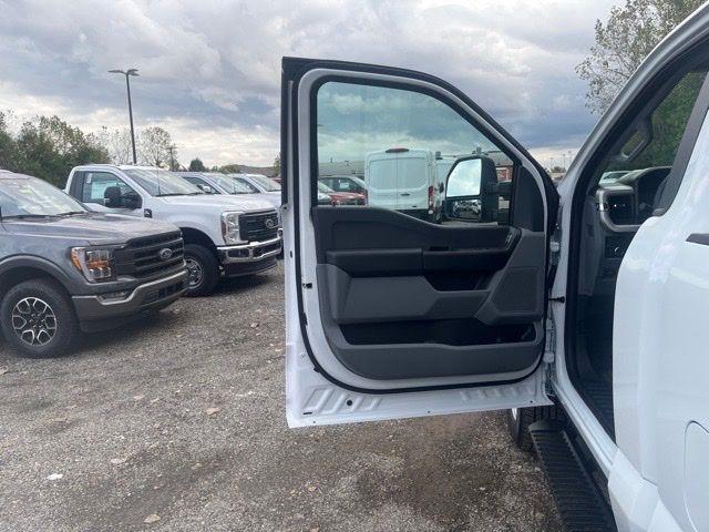 new 2024 Ford F-250 car, priced at $43,574