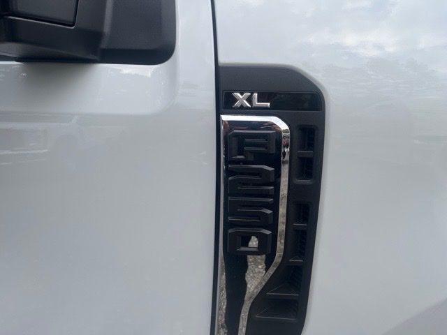 new 2024 Ford F-250 car, priced at $43,574
