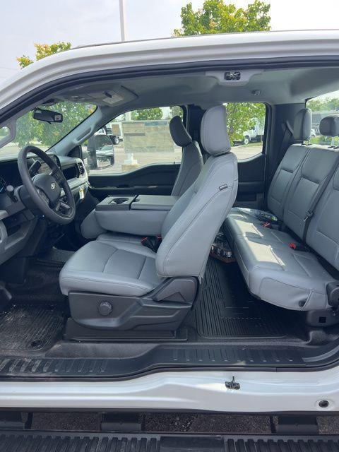 new 2025 Ford F-250 car, priced at $66,053