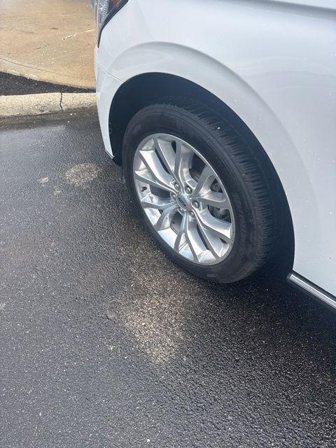 used 2019 Ford Expedition car, priced at $31,900