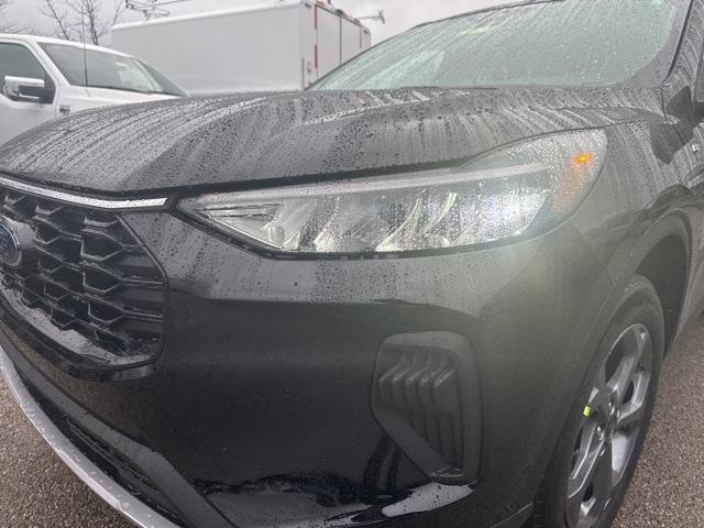 new 2025 Ford Escape car, priced at $30,870