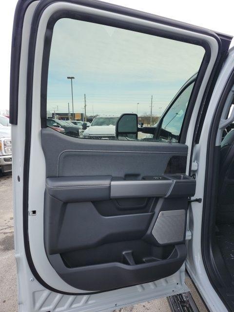 new 2025 Ford F-250 car, priced at $80,915