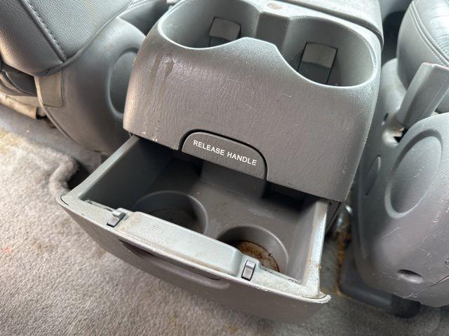used 2004 Toyota Sienna car, priced at $4,100